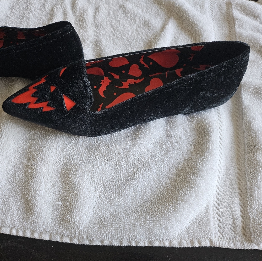 Strange CVLT Halloween flats.